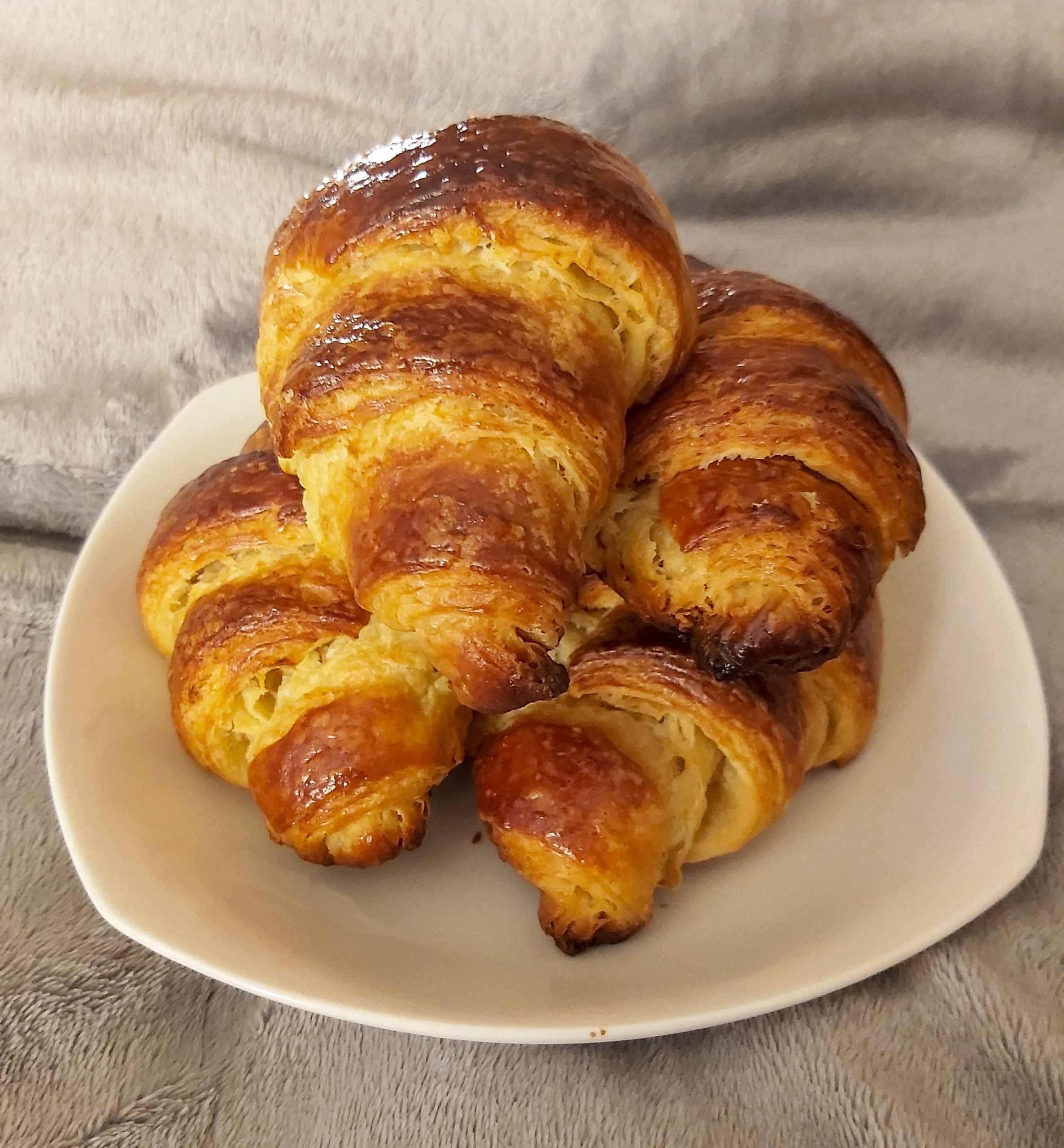 You are currently viewing Delicious Homemade Butter Croissants